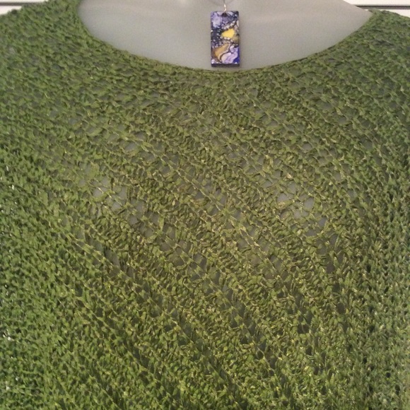 Chico’s green knit poncho one size - Picture 2 of 4